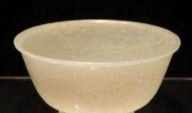 专家|有个老人把碗拿给专家说价值上百万,专家不信他说看碗底就知道