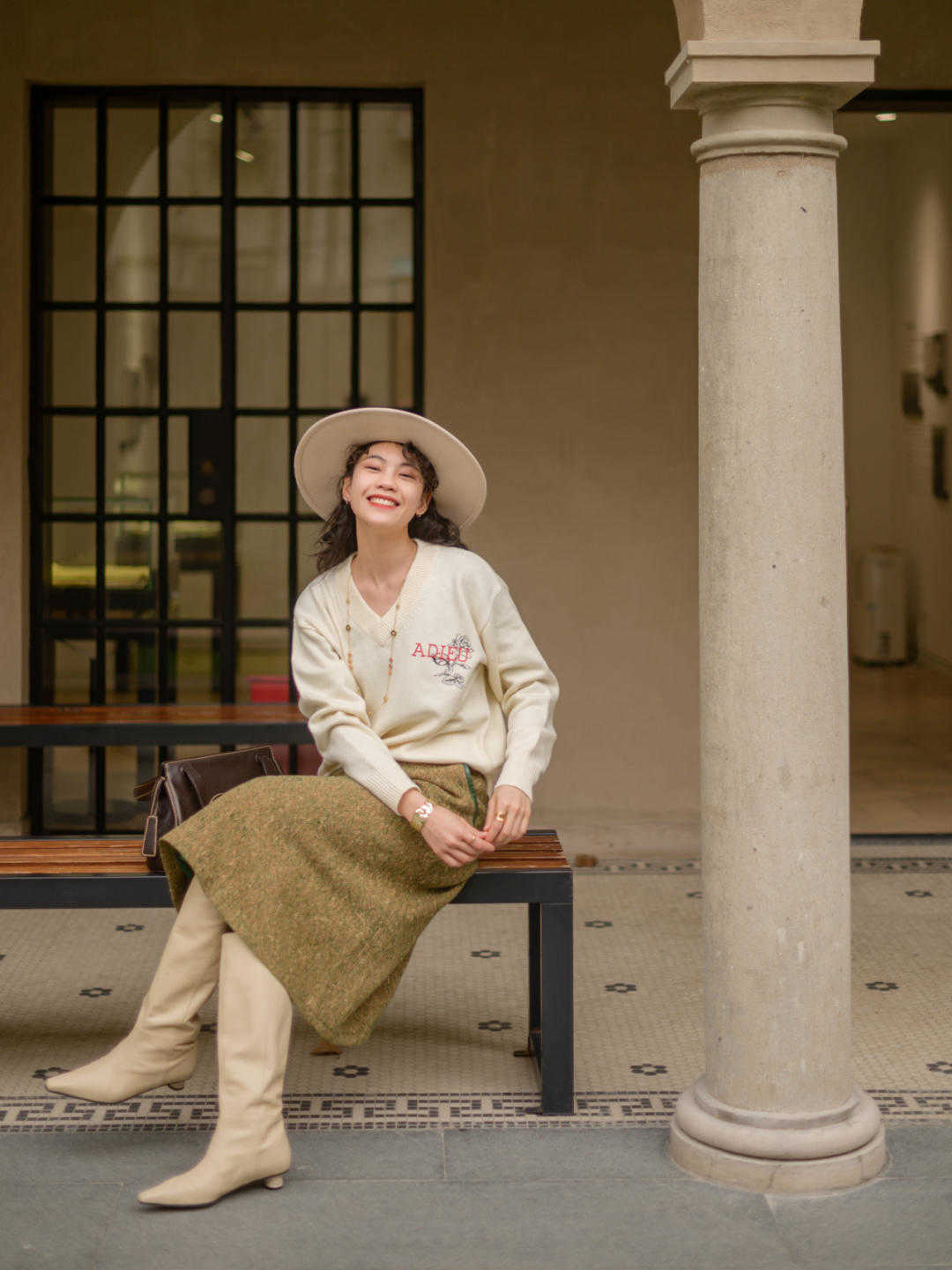 运动鞋|又是一个毛衣的季节,微胖女孩又能很美,拒绝土气就这样穿搭,