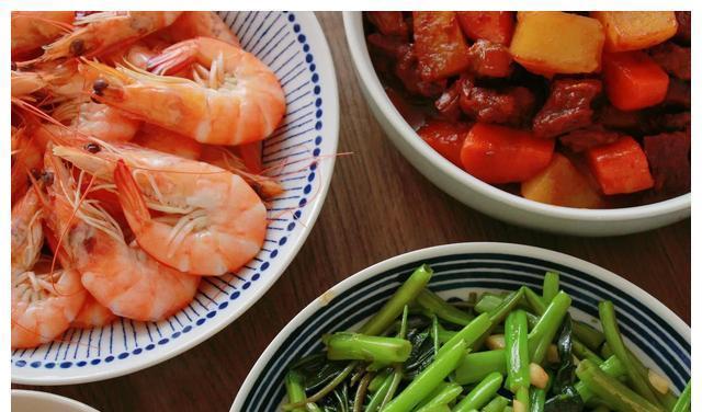 牛腩|出月子后,我做的第一顿午餐,好吃又补身体,还是自己做更合胃口