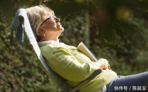 不想老来痴呆,就请改掉这3个饮食习惯,好安享