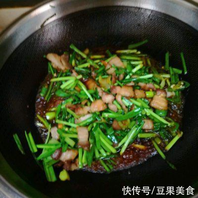  蒜苗|配着这盘蒜苗炒肉，米饭可以吃三大碗