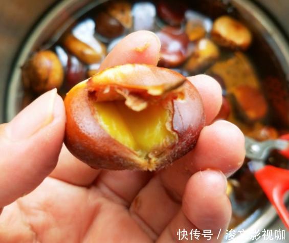 方法|生板栗去壳我有方法,不伤指甲轻松搞定,剥出来的板栗干净又完整