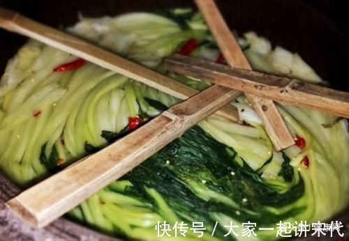 腌咸菜|腌菜吃多了,会不会亚硝酸盐超标致癌注意三件事,就可以放心吃