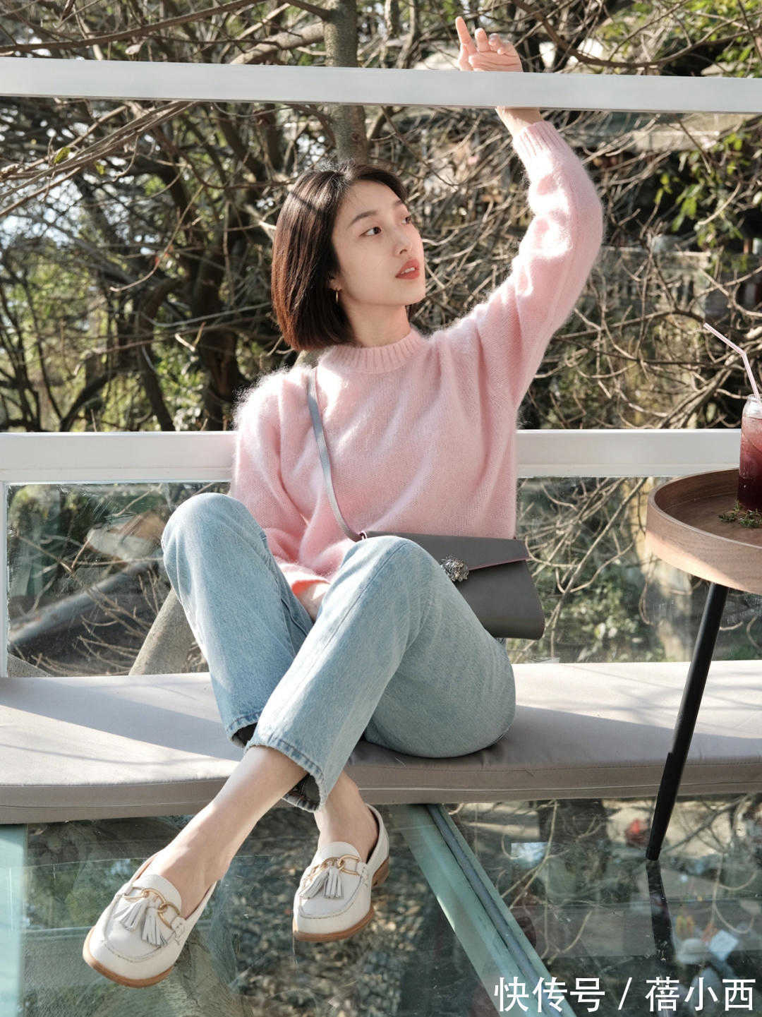 春季 春季的牛仔裤不知道怎么穿?学会这几大搭配思路,让你时尚度飙升