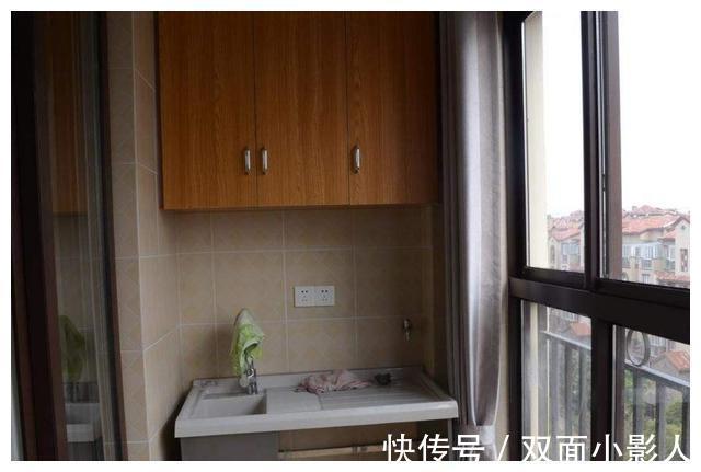 阳台|阳台吊柜别安装了，如今都流行用它来代替，实用性更强还大气