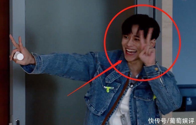 節(jié)目|跑男首期預(yù)告曝光,baby撕李晨的名牌,蔡徐坤進(jìn)被窩速度太好笑了