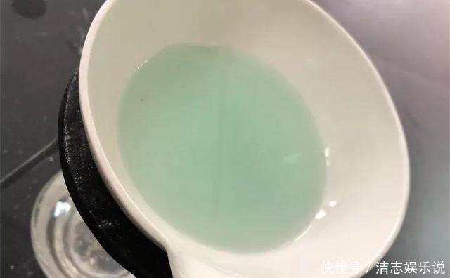 养护|栀子花养成“黄脸婆”,剪一刀、浇点酸水,20天叶片油绿、翠亮