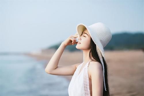 女人四十五岁后，还有这四个“表现”，恭喜你还很年轻