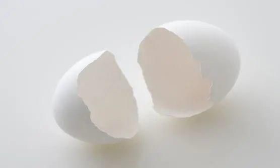 太省钱了~把这东西往电水壶里一丢，水垢消失得干干净净~