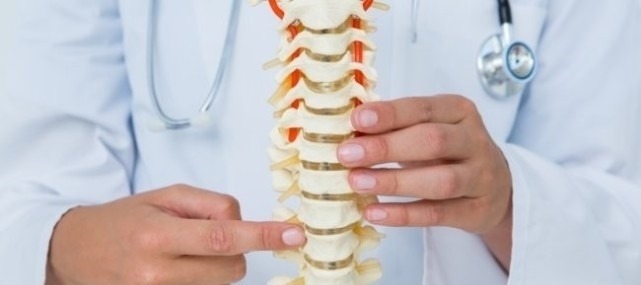 骨质疏松不能吃黄豆?骨科医生:不想加速骨质丢失,这2黄要少吃