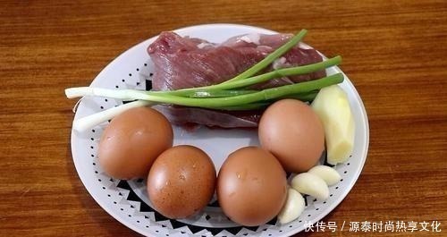 馄饨汤汁不难调,只需加这几种调料,开水一冲,比骨头汤还鲜!