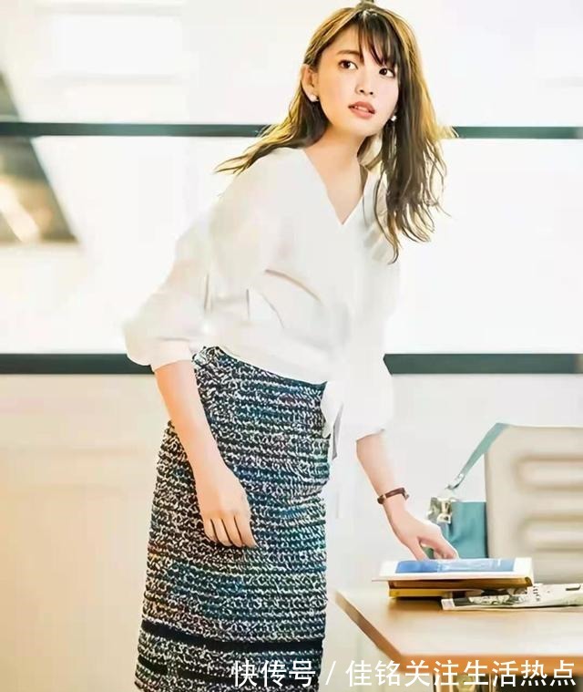 针织衫 穿够了普通搭配,不妨尝试一下“日系风”,优雅端庄,特显女人味!