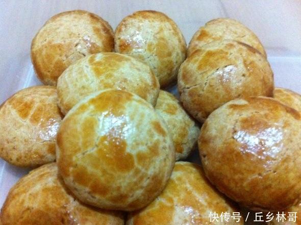 家庭版小酥饼的做法，酥脆香甜，咬一口还掉渣，再也不用出去买了