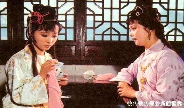 钗黛!黛玉死后,宝玉之所以同意娶宝钗,其实是因为黛玉的临终遗言