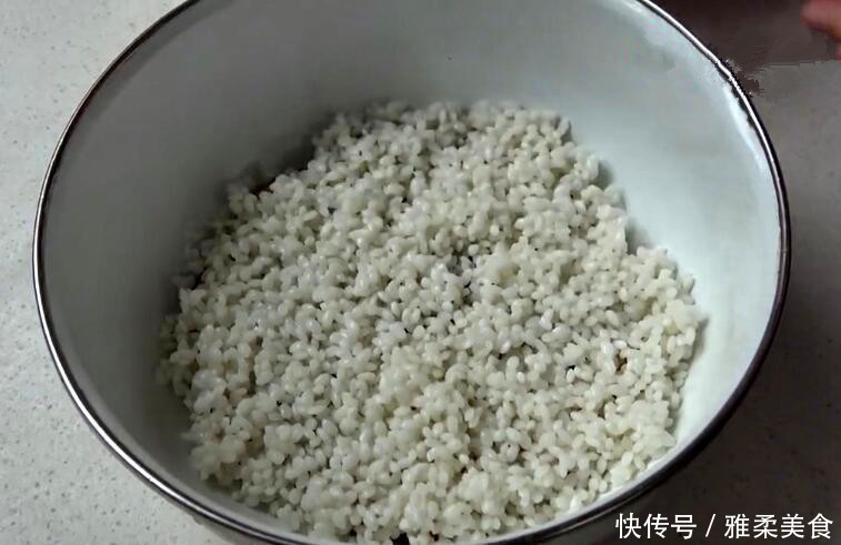 冬天多做此饭,上锅一蒸,又香又甜,老婆孩子抢着吃,真带劲