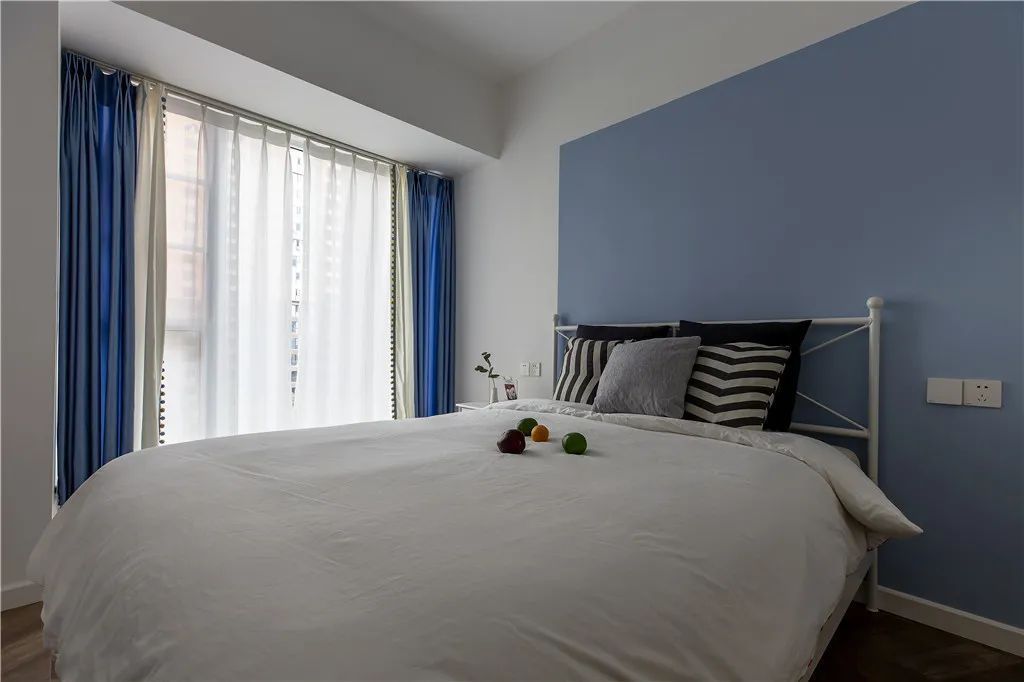 空间|130㎡现代简雅,极简无主灯的空间,简欧线条装饰,独特高级