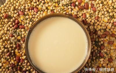 补血|女人养生常吃3种食物,调经补血,养护卵巢,排除子宫毒素