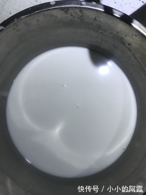 “凉皮”的懒人做法，其实很简单，筋道爽滑，好吃还不上火