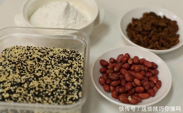 早餐来一碗,乌黑头发、养肝肾、润五脏,1分钟就搞定!