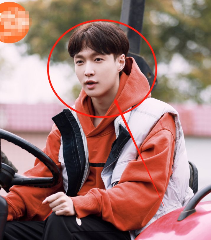 张艺兴学开拖拉机，用左手挂挡超厉害，被教练调侃速度快太真实了