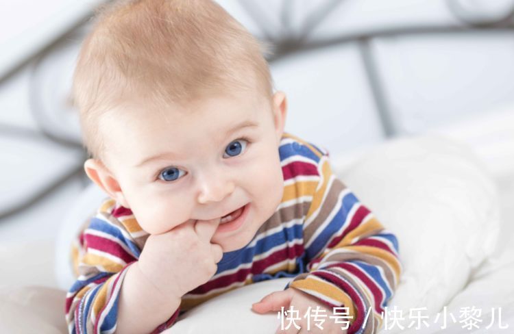 孩子|从小能吃手指和不能吃手指的孩子，20年后，四个差距会越来越大