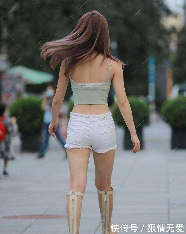 时尚感 好看精致的打底裤穿出时尚感,穿出女性的成熟韵味,休闲俏皮!