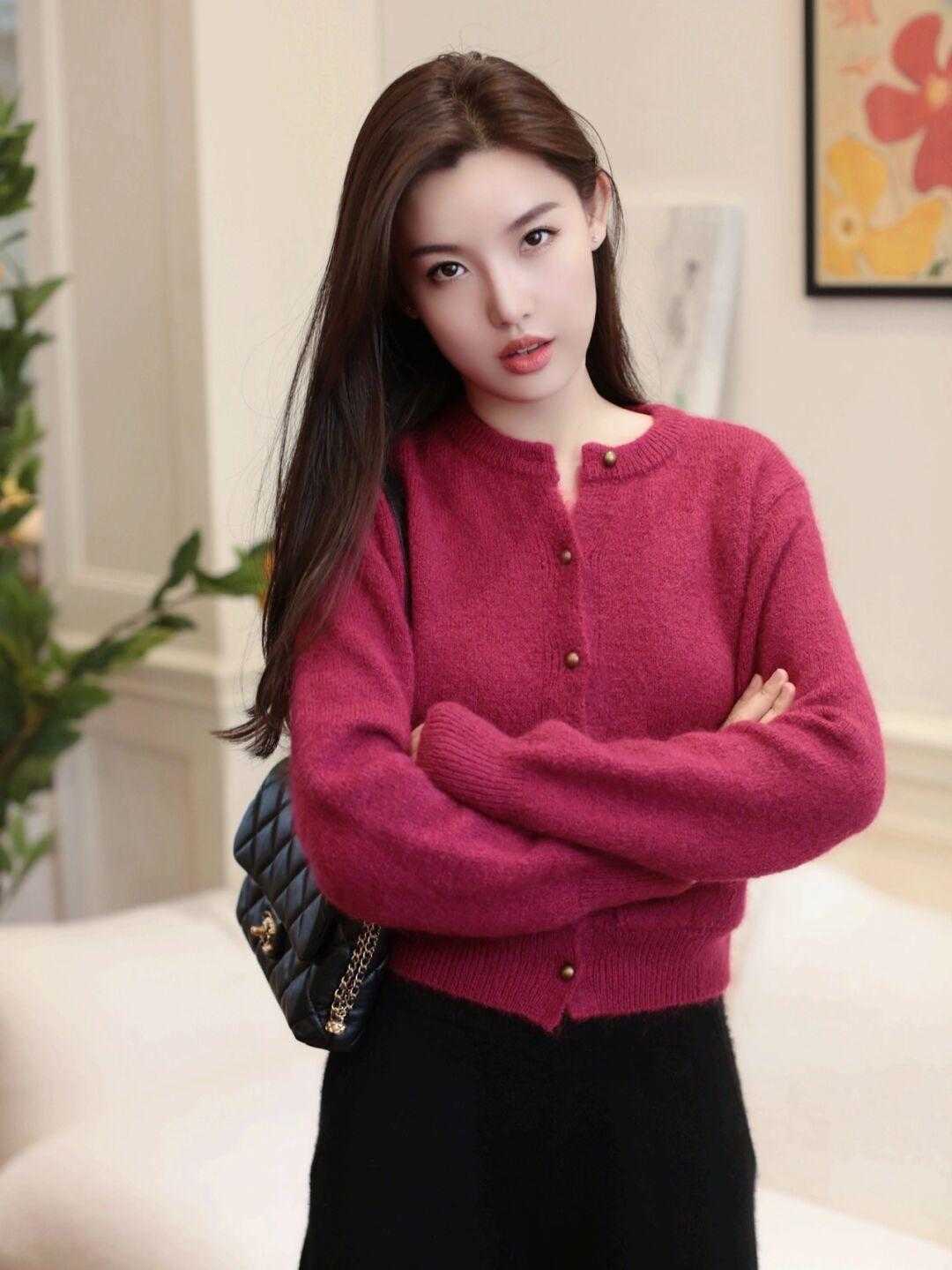 香风 叮叮叮!又到穿短款外套的季节了,还不知道买什么的,赶快码住