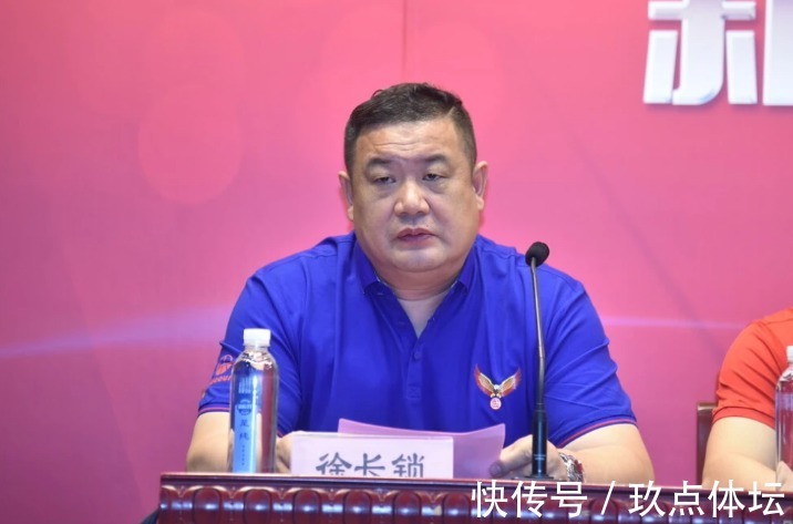 徐长锁|徐长锁做出妥协!山东男篮或做出新决定,目标冲击赛季4强