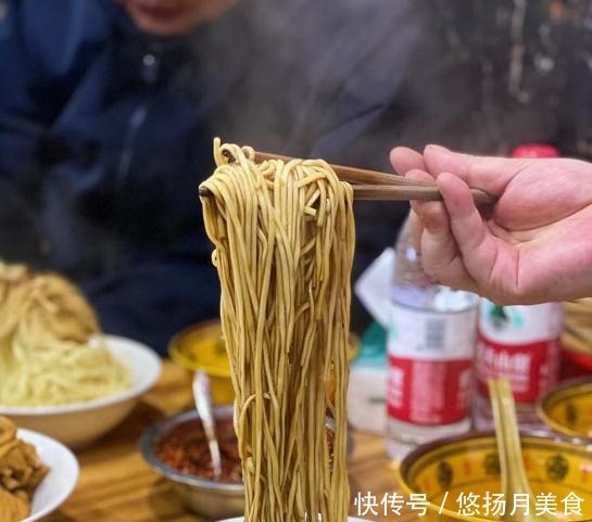 陈氏鸭血粉丝汤|扬州人气小吃陈氏鸭血粉丝汤!