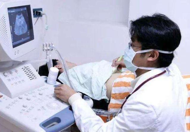 预产期|怀孕十月一直没做产检,预产期过了才急,医生你去上一级医院吧