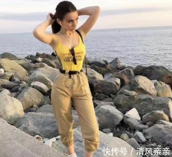 漂亮|俄罗斯的少女,把腰当脚裹,成为“蚂蚁腰”漂亮