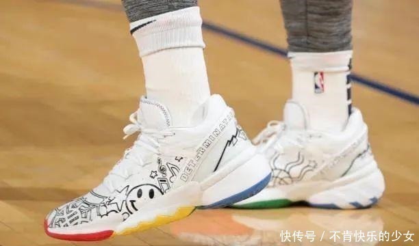 kobe 5|球星上脚｜巴特勒上脚新配色！塔图姆这双骚气！