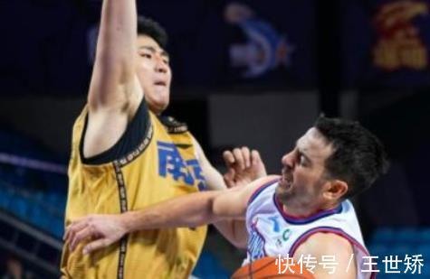 犯规|CBA新秀球员第16轮表现:廖三宁连续撞新秀墙,刘东狂砍26+10