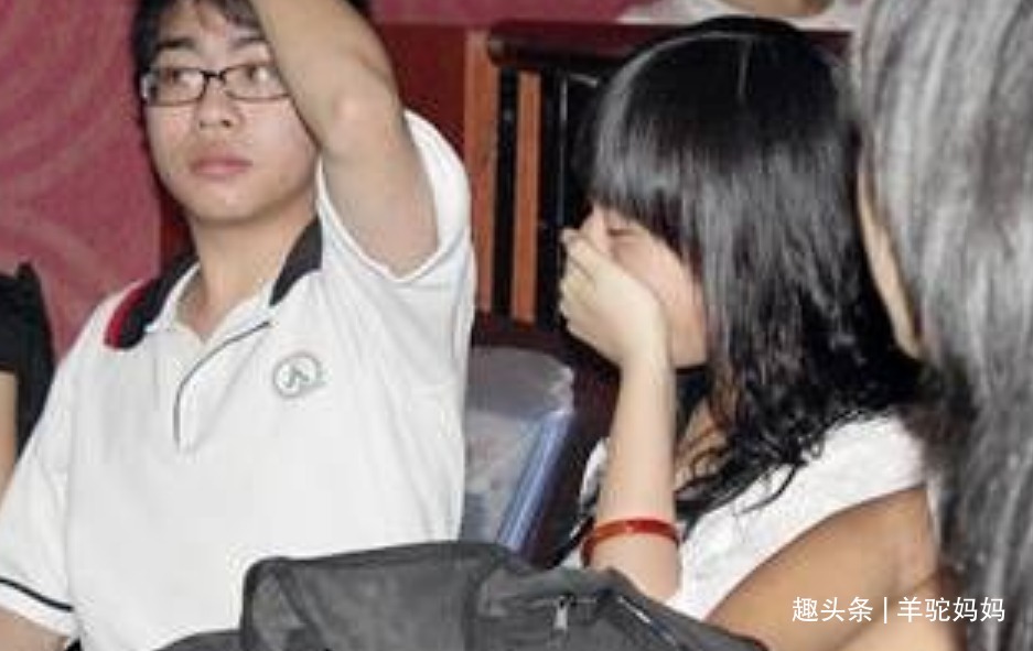 双眼皮|爸爸身上这3个特征只“传女不传男”,看到第一条,有点心疼女儿