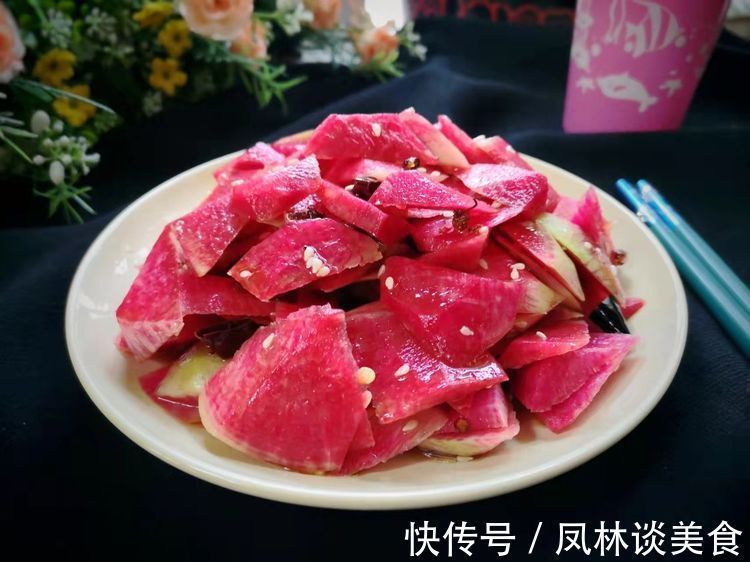 咳嗽|咳嗽最怕这个菜,碰到多买一些,坚持吃几次,止咳化痰比吃梨管用