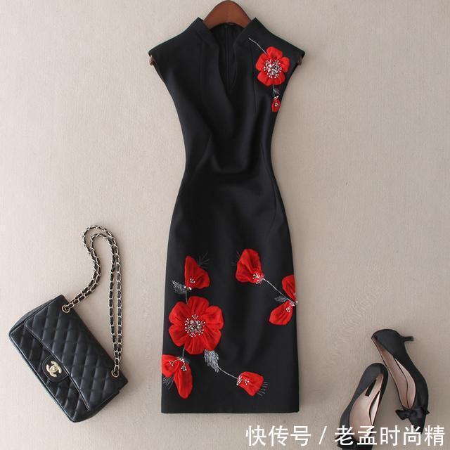 刺绣 修身A字裙,30岁的女性都这么穿,更添一抹韵味