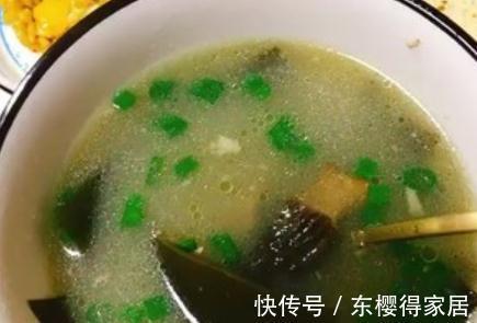 黄豆|煮海带汤时,这“1样”千万别少,很多人不知道,难怪汤不补