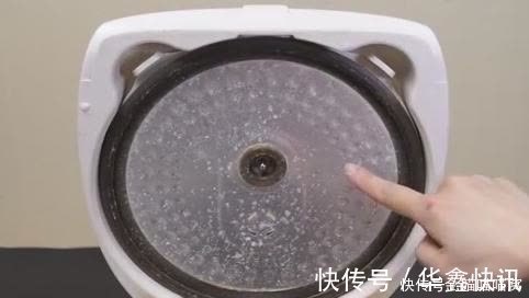 今天才知道,电饭煲有三个地方,要经常擦一擦,不然越用越耗电