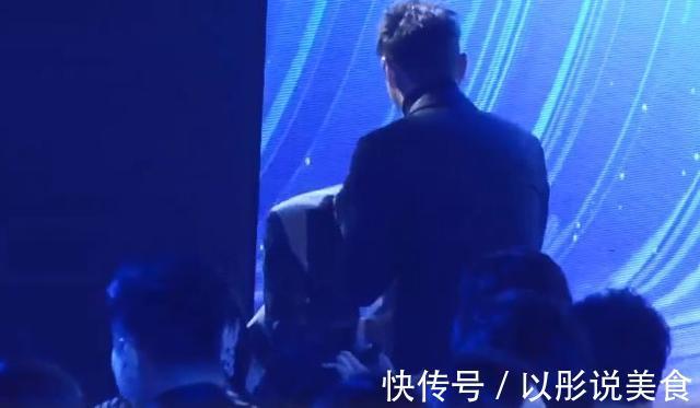 黄晓明活动现场再现“明言”，一句“您大还是我大”让张绍刚尴尬