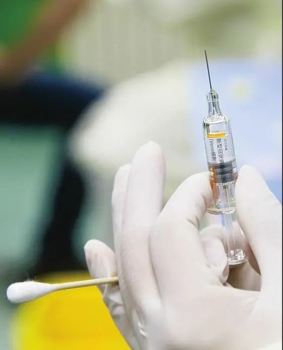 新冠|打完“新冠疫苗”后，为什么有的人胳膊疼，有的人却没感觉？