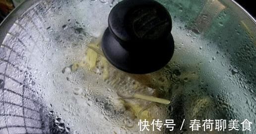 清蒸鲈鱼，这种调料最不该放，多数人喜欢放，难怪肉质又腥又难吃