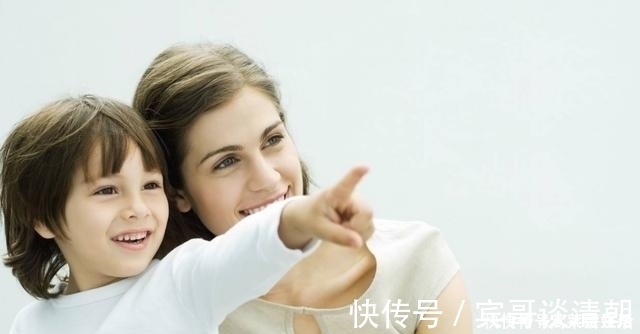 笑笑|一岁宝宝有这3种行为,是“变聪明”的表现,宝妈别强迫改正