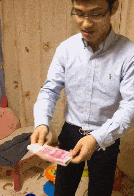 |搞笑GIF:闺蜜说她找到了男朋友,差点我就相信了