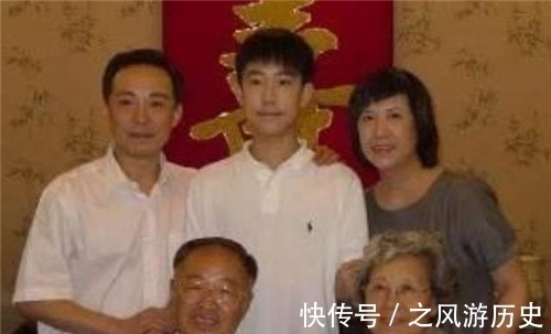 大师|京剧大师于魁智的爱情:一位独爱西餐一位爱炸酱面,30年恩爱如初