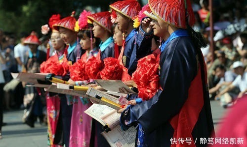 状元随手写的一首诗,苏轼评:百年无人望其项背!千年独一份!