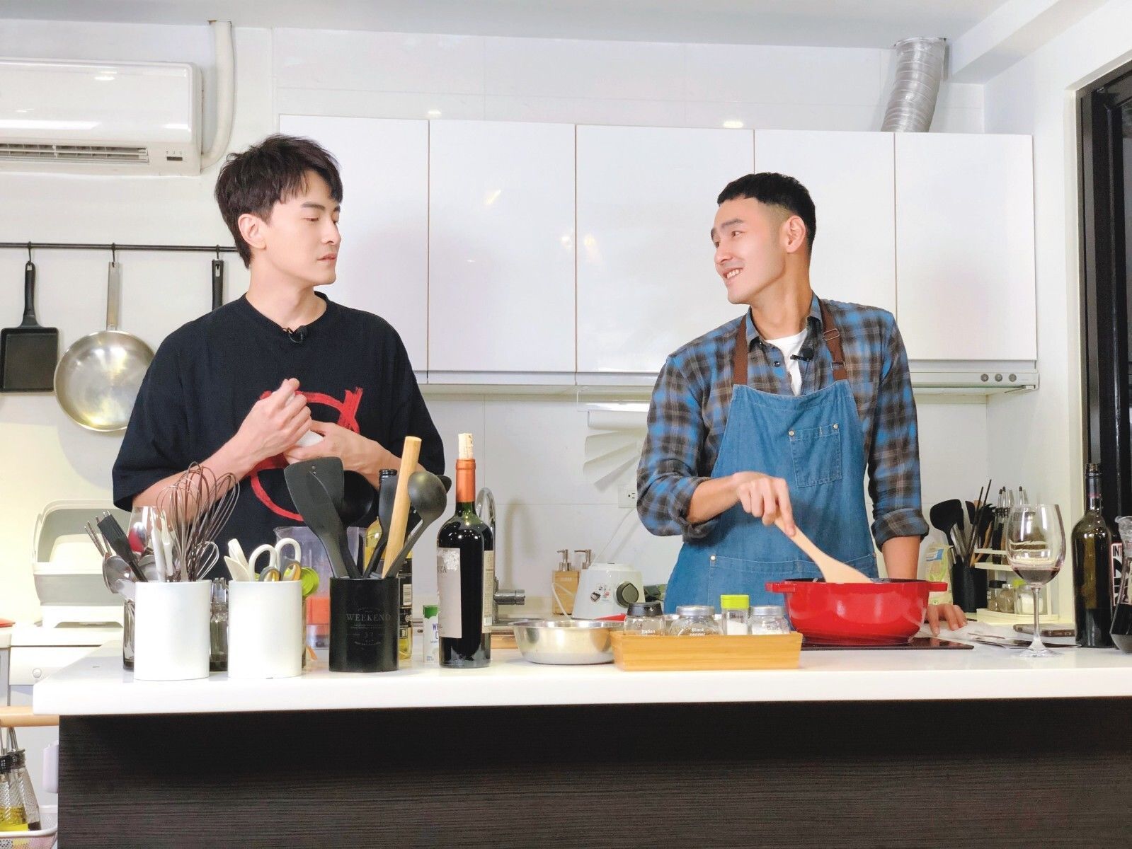 郑元畅之不专业厨房第一季完美收官!阮经天金句频出句句戳心