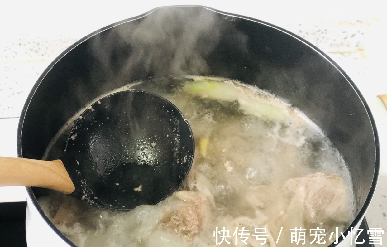 入秋后，遇到此肉要多吃，比牛肉便宜，比鸡肉香，补钙强身少不了