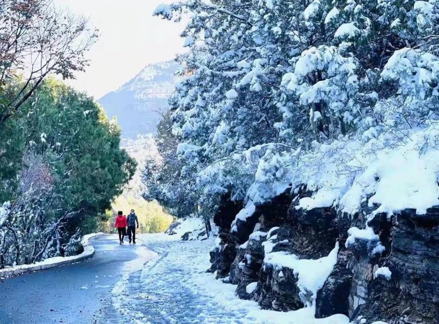 侯玉德@青未了 | 雪中千佛山（诗一首）