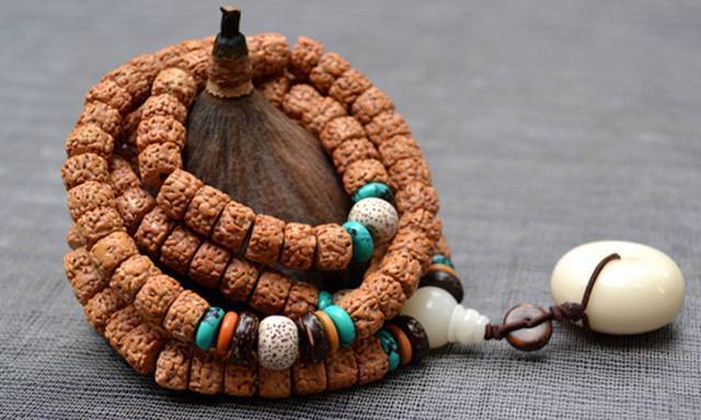 女人|背云,就像女人的红唇