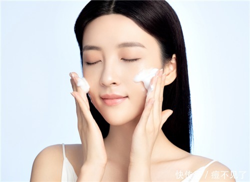 脸上痘痘反复生长,痘博士可有妙招?